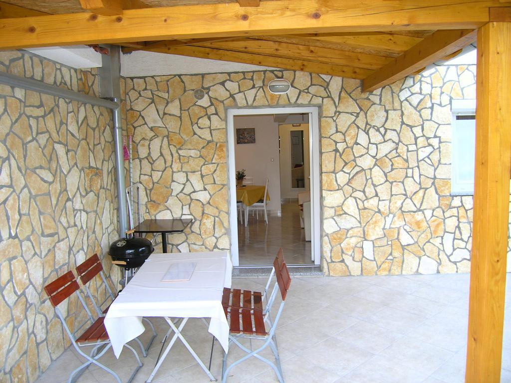 Apartment Martina Krk Town Dış mekan fotoğraf